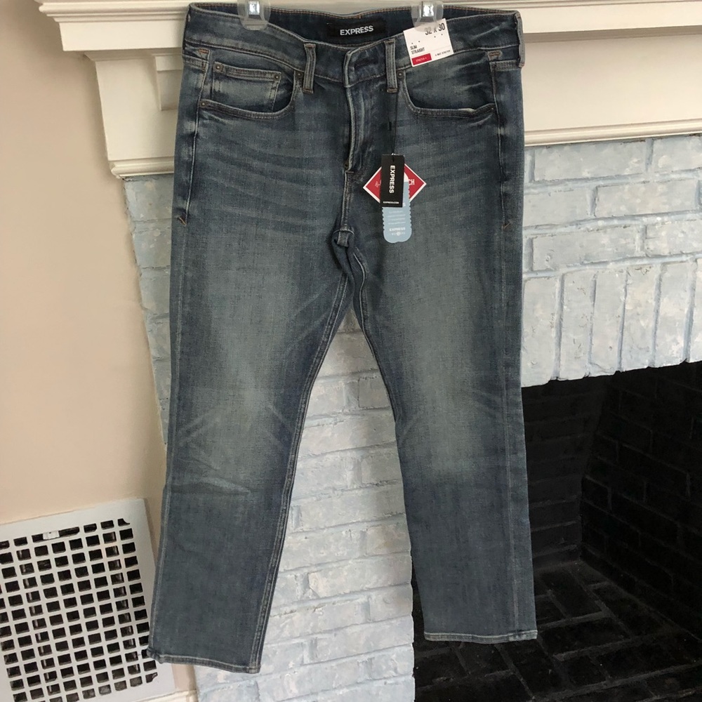 NWT Size 32x30 slimstraight stretch+ Express jeans